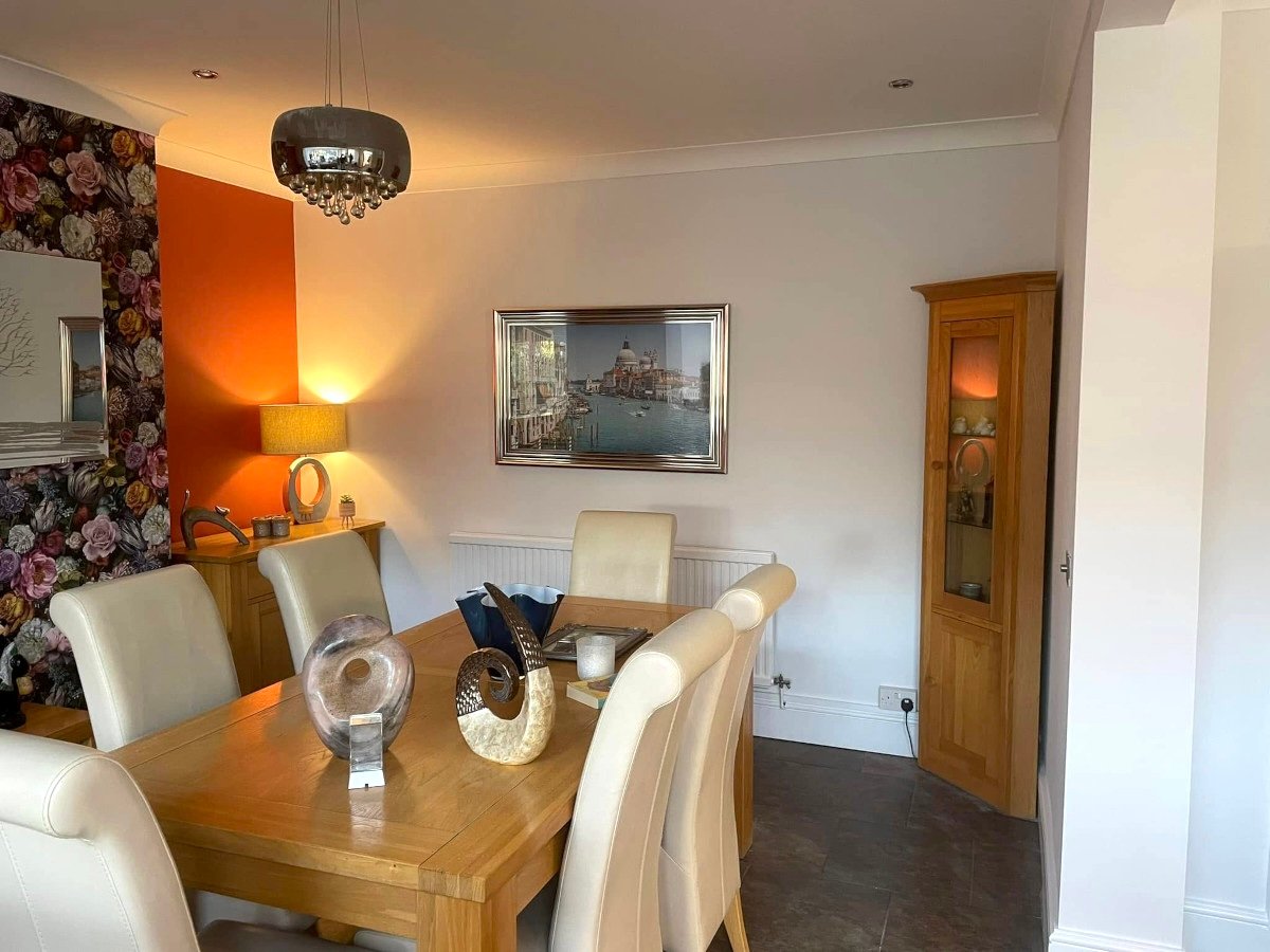 dining-room-floral-wallpaper-orange-accent-wall-newport-orchid-decor dining room floral wallpaper orange accent wall newport orchid decor