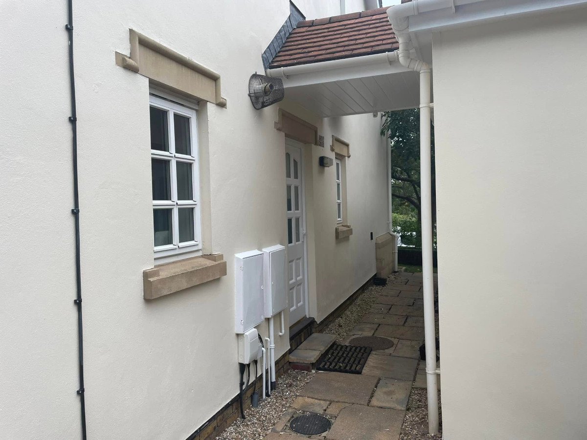 newport-house-walls-painted-exterior-orchid-decor newport house walls painted exterior orchid decor